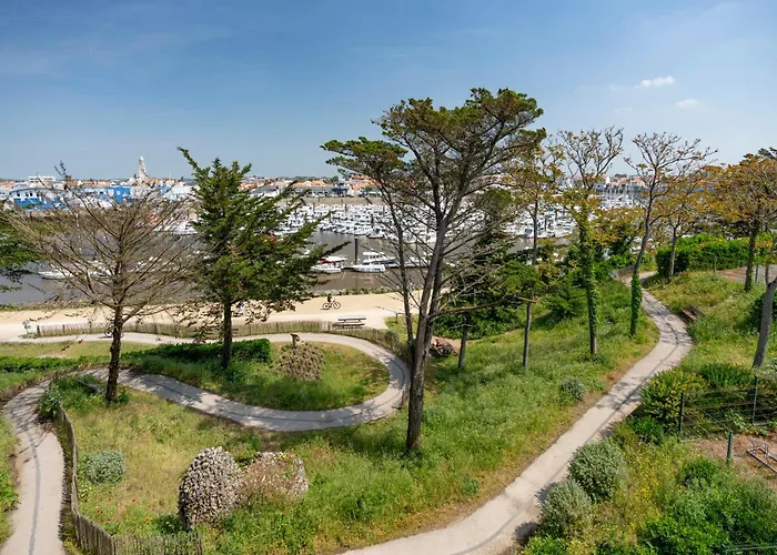 Villa Notre Dame : Vue Sur Port, 2Min Grande Plage