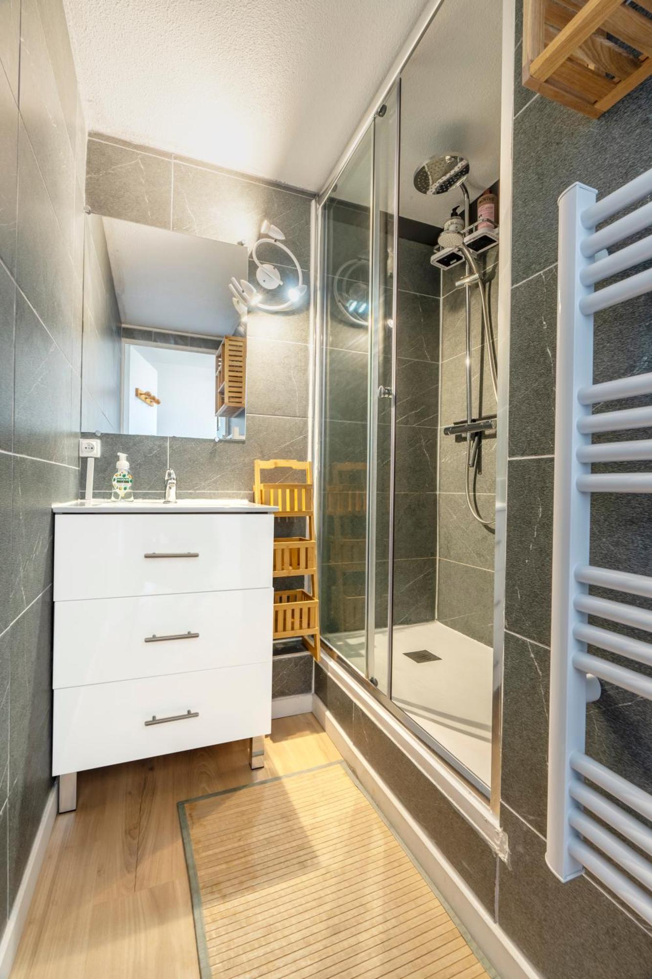Notre Dame : Vue Sur Port, 2min Grande Apartment *
